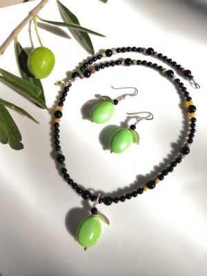 The story of the Greek olive ! Handmade necklace and matching earrings.