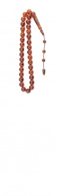 Vintage worry beads set made of hand carved natural amber. 