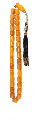 Medium to large size, Antique look natural amber set of 33 beads.